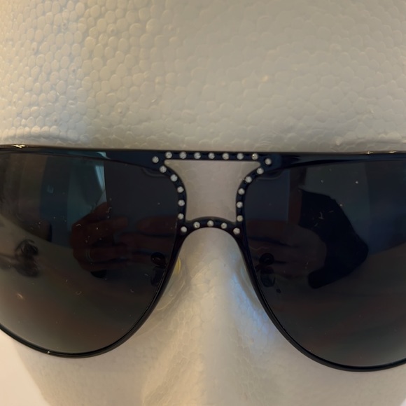 Givenchy Women's aviator sunglasses - Picture 2 of 9